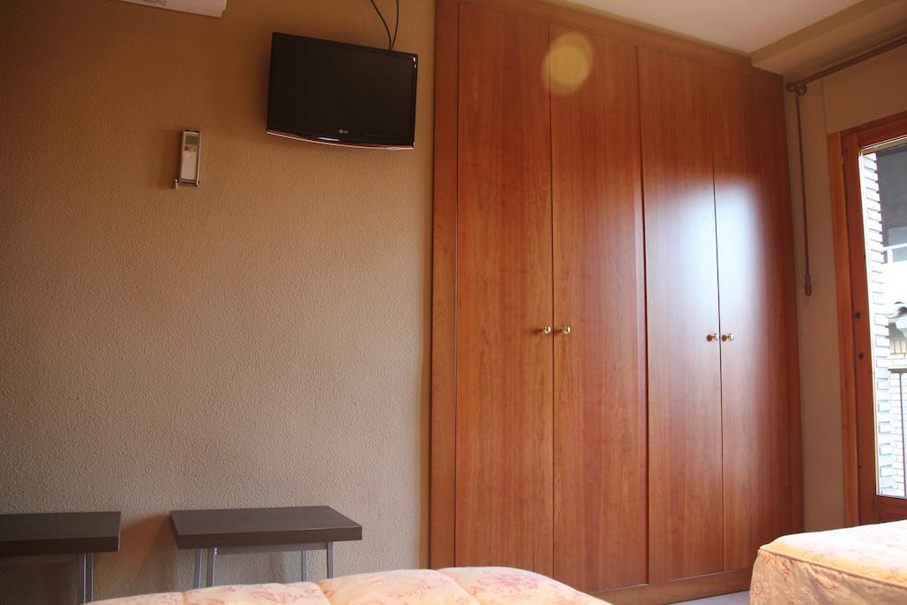 Hostal Cafeteteria Goya バルバストロ 部屋 写真