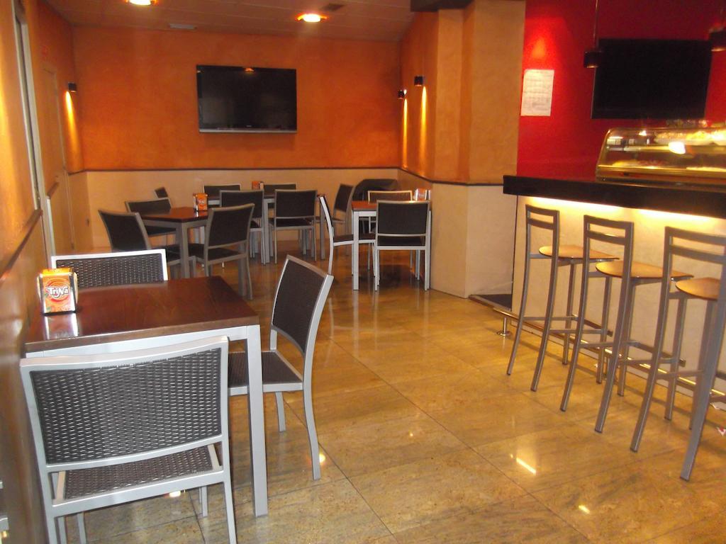 Hostal Cafeteteria Goya バルバストロ エクステリア 写真